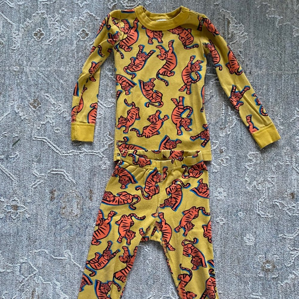 Hanna Andersson Kids Size 5 Tiger Pajamas